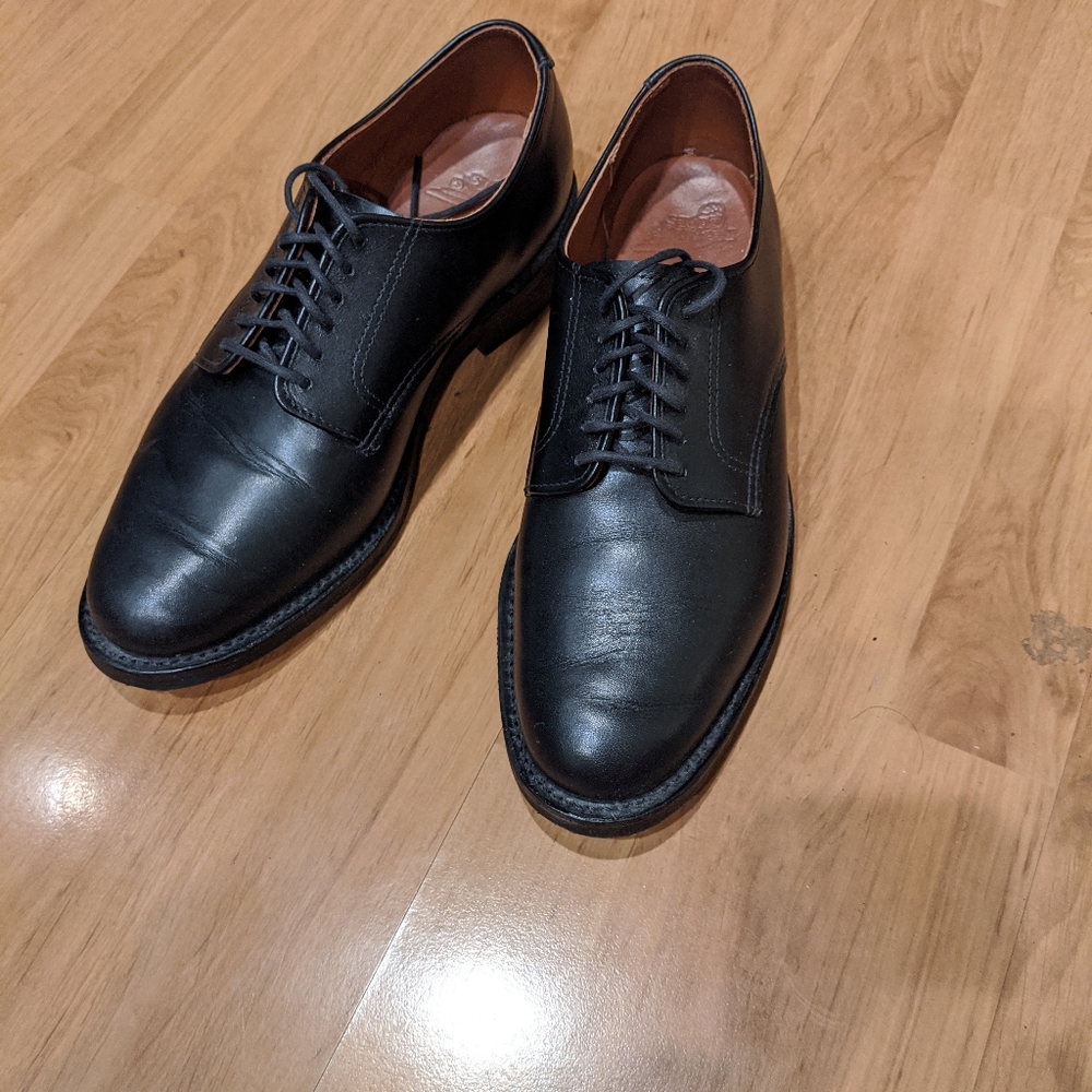 Williston Collection Oxford. Worn once or twice.